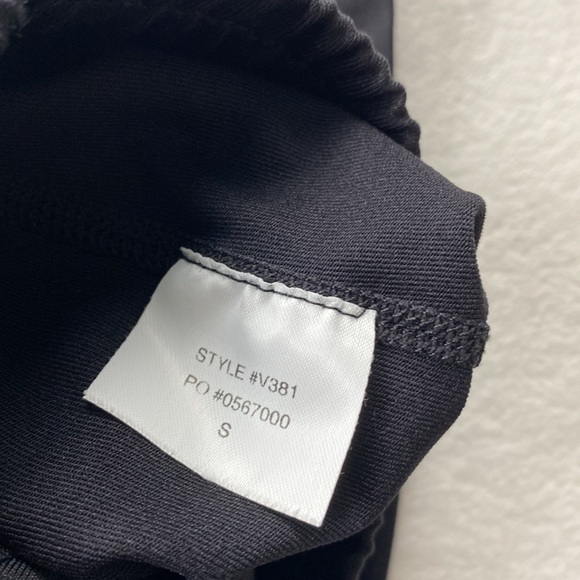 Vuori Sunday Performance 7.5” Pull On Athletic Jogger Shorts (Black) - Picture 15 of 15
